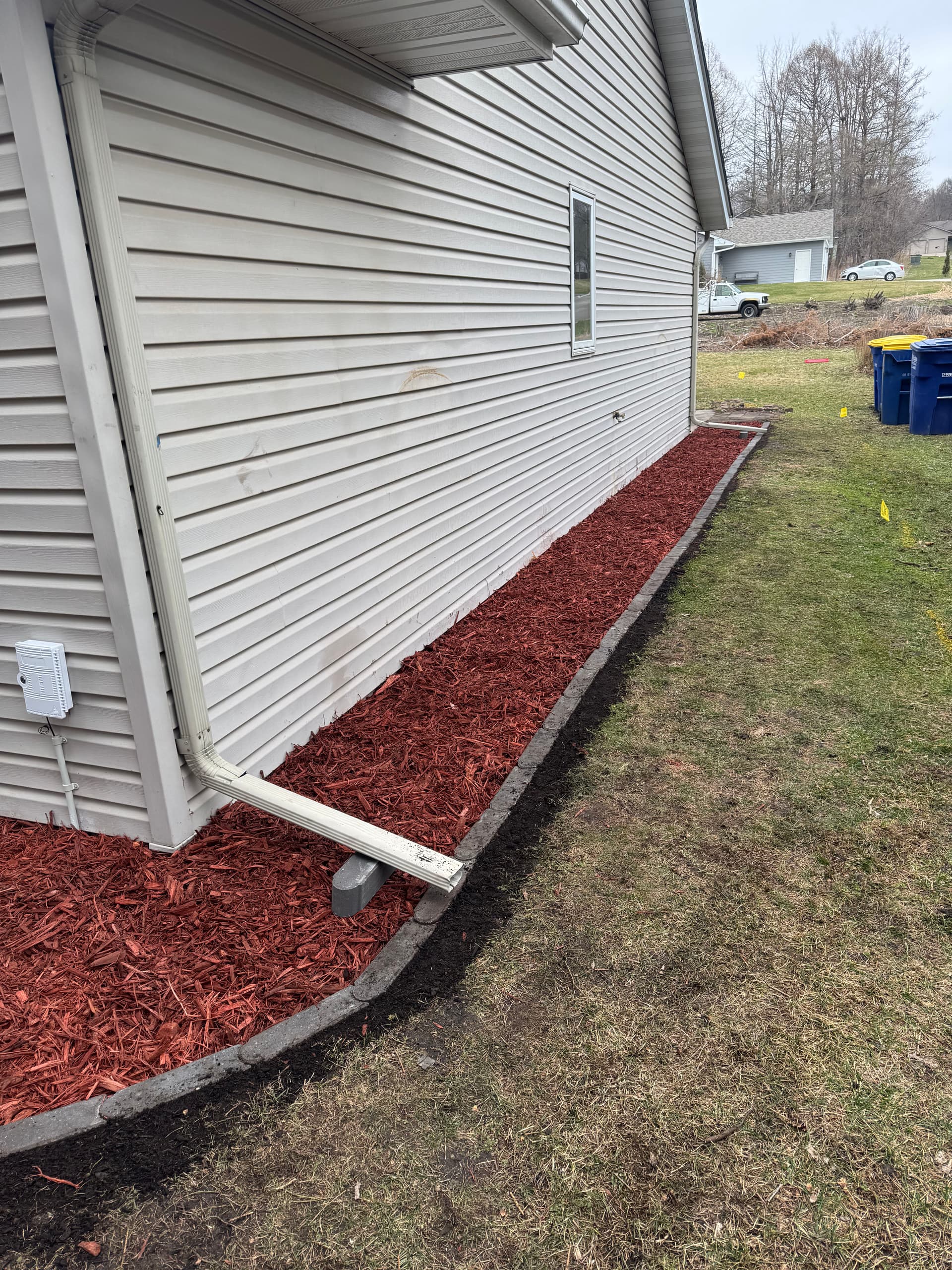 Gallery photos for River Rock Removal and Fresh Mulch Bed Upgrade: Image #2